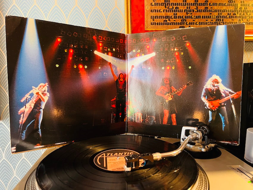 Vinyle 33 tours ACDC For those about to rock - 1981 – Le Sélectionneur -  Brocante en ligne