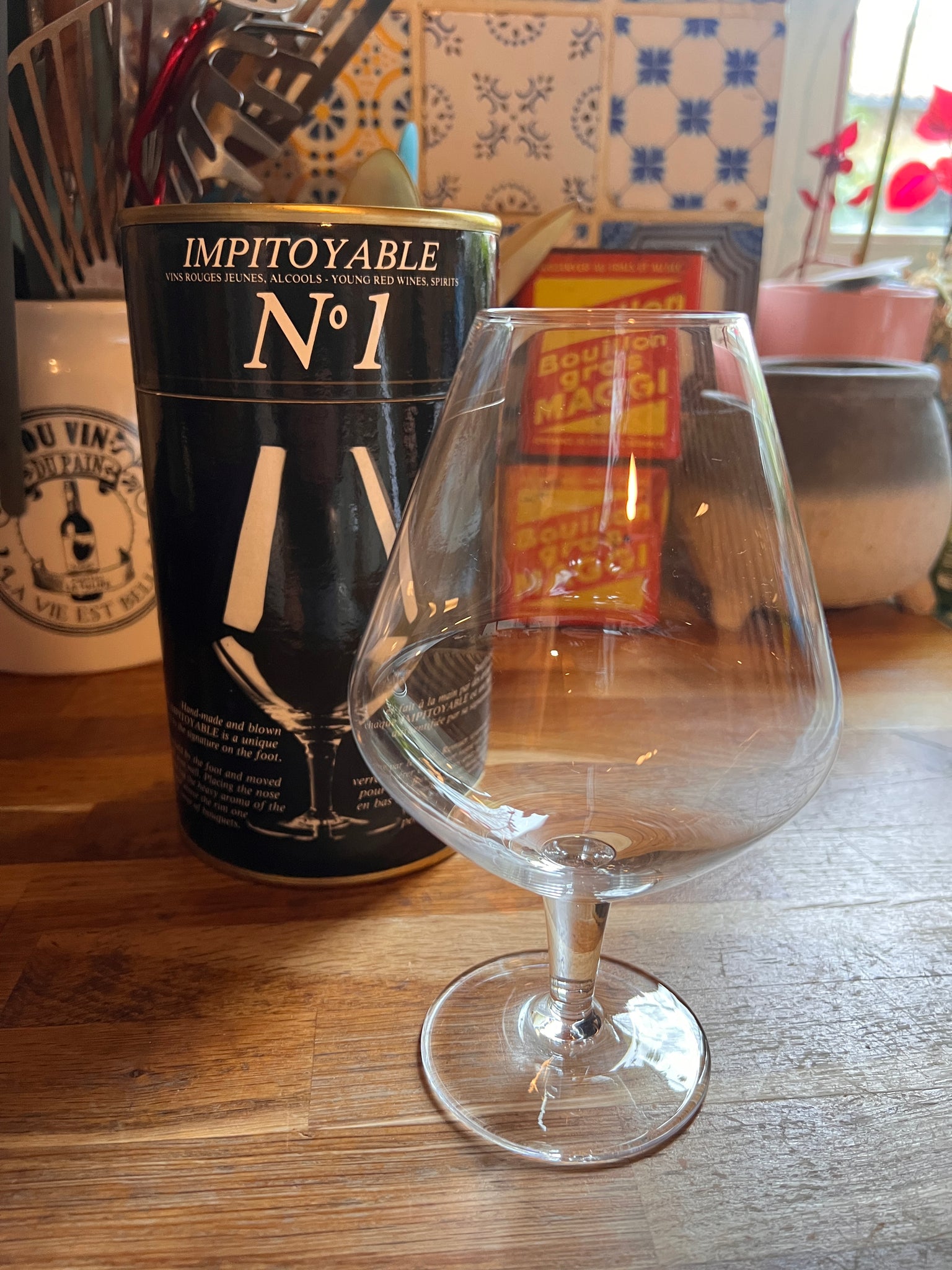 Verre de dégustation vintage Impitoyable N°1 en cristal pour vins rouges jeunes et alcools - 1984