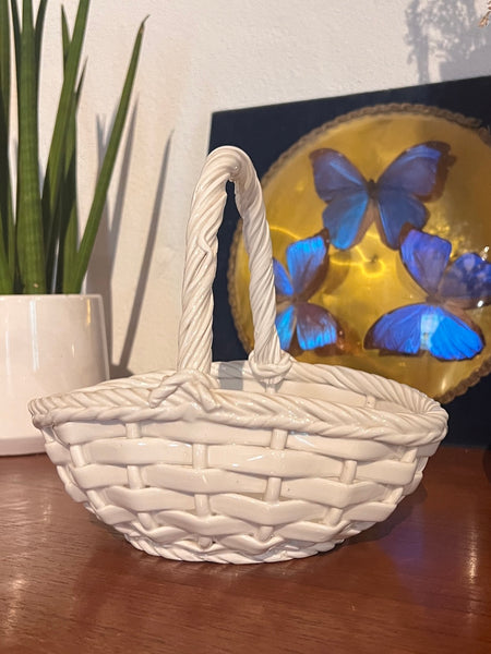 Petit panier vintage en céramique tressée et émaillé blanche