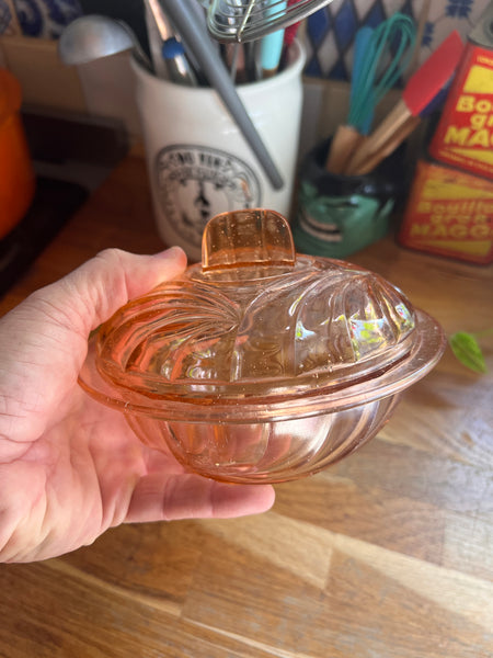 Bonbonnière / sucrier vintage en verre rose dit rosaline - Made in France - Années 50