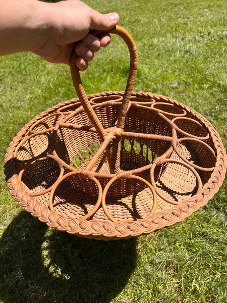 Panier à apéritif vintage en osier et rotin