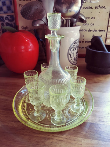 Service à liqueur ancien en verre ouraline - Le Sélectionneur - Brocante en ligne