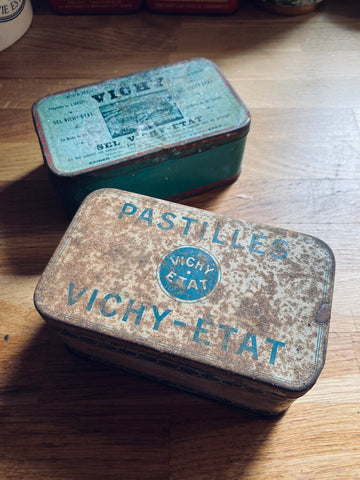 Lot de 2 boites anciennes pastilles et sel Vichy - Etat