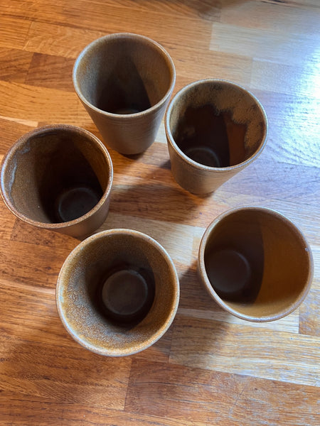 5 tasses vintages Digoin Grespots en grès